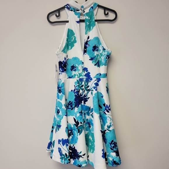 B Darlin Floral Fit and Flare Mock Neck Crochet Trim Dress Turquoise Blue 5 / 6 - Picture 2 of 10